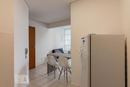 Cozinha de kitnet/studio para alugar com 1 quarto, 31m² em Centro, Belo Horizonte
