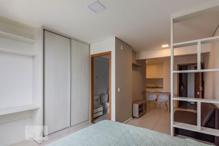 Quarto Suíte de kitnet/studio para alugar com 1 quarto, 31m² em Centro, Belo Horizonte