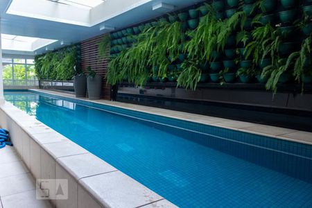 Studio para alugar com 25m², 1 quarto e 1 vagaPiscina