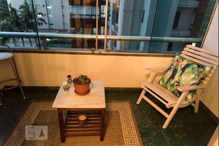 Varanda Sala de apartamento à venda com 3 quartos, 125m² em Vila Suzana, São Paulo
