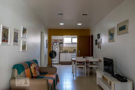 Sala de apartamento à venda com 2 quartos, 60m² em Copacabana, Rio de Janeiro