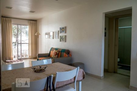 Sala de apartamento à venda com 2 quartos, 60m² em Copacabana, Rio de Janeiro