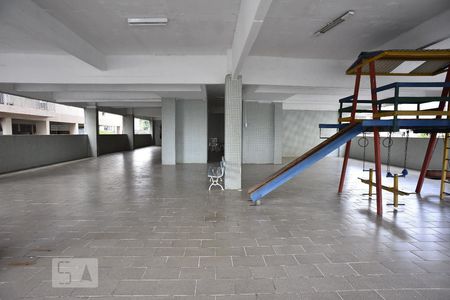 Apartamento para alugar com 85m², 2 quartos e 2 vagasÁrea Comum - Playground