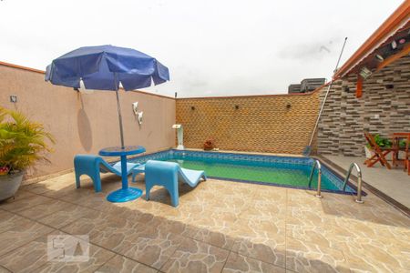 Casa à venda com 700m², 4 quartos e 8 vagas Casa à venda com 700m², 4 quartos e 8 vagasPiscina