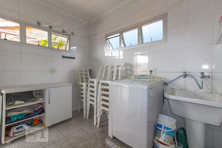 Casa à venda com 700m², 4 quartos e 8 vagas Casa à venda com 700m², 4 quartos e 8 vagasLavanderia