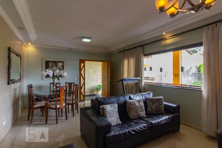 Sala de casa à venda com 4 quartos, 700m² em Chácara Belenzinho, São Paulo