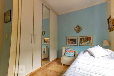 Casa à venda com 700m², 4 quartos e 8 vagas Casa à venda com 700m², 4 quartos e 8 vagasQuarto 3