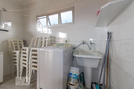Casa à venda com 700m², 4 quartos e 8 vagas Casa à venda com 700m², 4 quartos e 8 vagasLavanderia