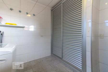 Casa à venda com 700m², 4 quartos e 8 vagasLavanderia