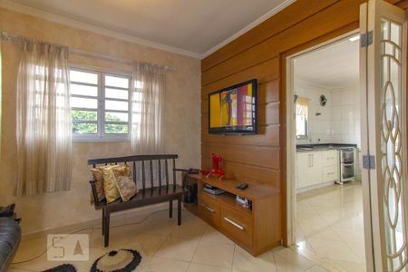 Casa à venda com 700m², 4 quartos e 8 vagas Casa à venda com 700m², 4 quartos e 8 vagasSala de TV
