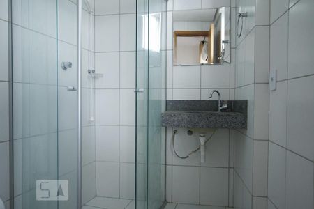 Apartamento para alugar com 45m², 1 quarto e 1 vagaDetalhe do Banheiro da Suíte - Pia