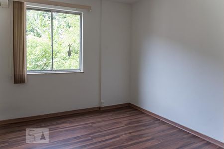 Apartamento à venda com 95m², 3 quartos e 2 vagasQuarto 1