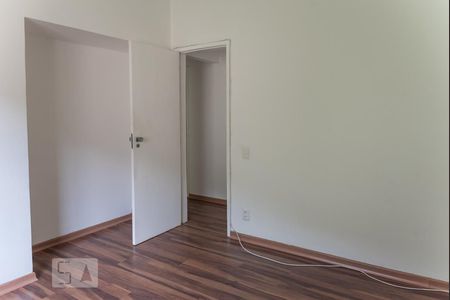 Apartamento à venda com 95m², 3 quartos e 2 vagasQuarto 2