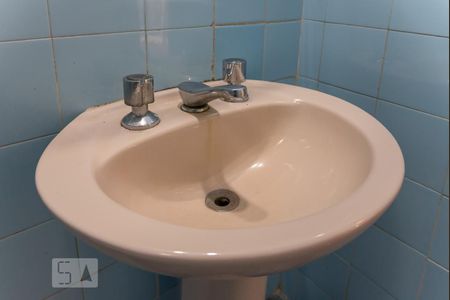 Apartamento à venda com 95m², 3 quartos e 2 vagasBanheiro da Suíte - Pia