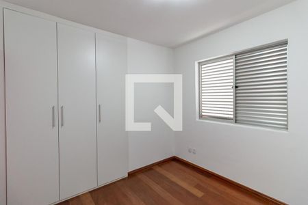 Apartamento à venda com 70m², 2 quartos e 2 vagas Apartamento à venda com 70m², 2 quartos e 2 vagasQuarto Suíte