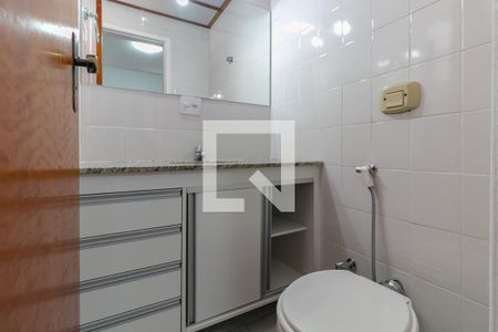 Apartamento à venda com 70m², 2 quartos e 2 vagas Apartamento à venda com 70m², 2 quartos e 2 vagasBanheiro da Suíte