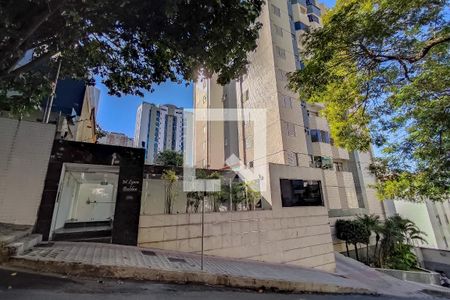 Apartamento à venda com 70m², 2 quartos e 2 vagas Apartamento à venda com 70m², 2 quartos e 2 vagasFachada