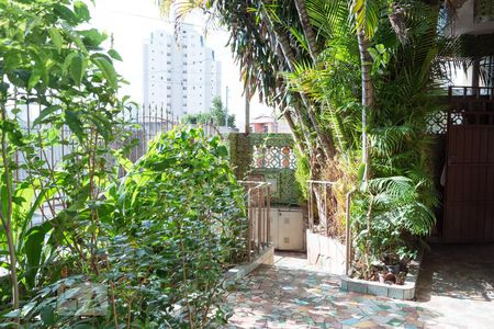 Casa à venda com 145m², 2 quartos e 2 vagasQuintal