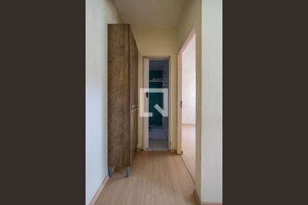 Corredor de apartamento à venda com 1 quarto, 36m² em Rio Branco, Porto Alegre