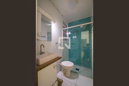 Banheiro de apartamento para alugar com 1 quarto, 36m² em Rio Branco, Porto Alegre