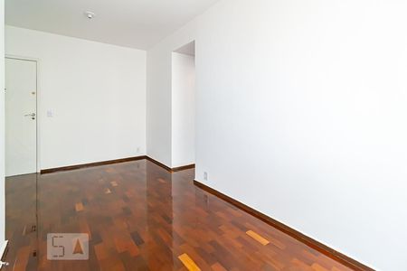 Sala de apartamento para alugar com 2 quartos, 63m² em Tanque, Rio de Janeiro