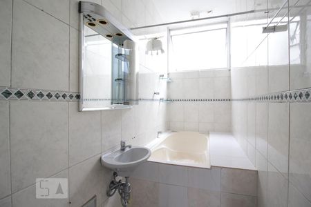 Banheiro da Suíte  de apartamento à venda com 3 quartos, 84m² em Vila Olímpia, São Paulo