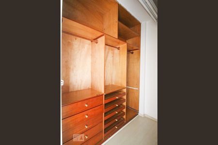 Closet da Suíte  de apartamento à venda com 3 quartos, 84m² em Vila Olímpia, São Paulo