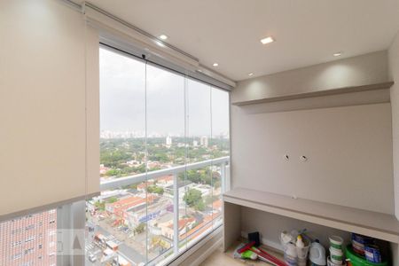 Studio para alugar com 27m², 1 quarto e 1 vaga Studio para alugar com 27m², 1 quarto e 1 vagaVaranda