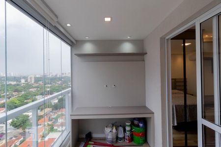 Studio para alugar com 27m², 1 quarto e 1 vaga Studio para alugar com 27m², 1 quarto e 1 vagaVaranda