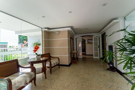 Apartamento à venda com 87m², 2 quartos e 1 vagaHall de Entrada