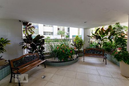 Apartamento à venda com 87m², 2 quartos e 1 vagaEntrada