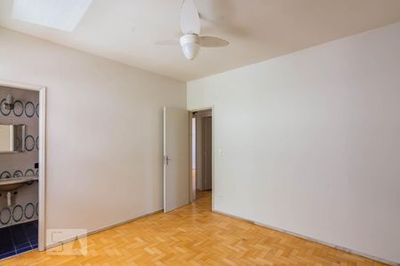 Apartamento à venda com 110m², 3 quartos e 2 vagasQuarto 2 Suíte