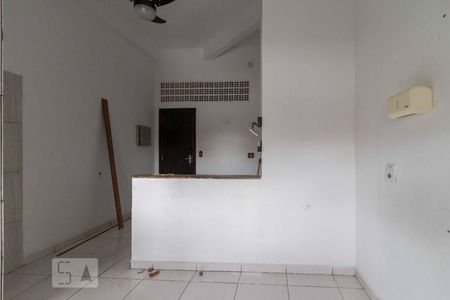 Sala - Quarto de kitnet/studio para alugar com 1 quarto, 100m² em Vila Bertioga, São Paulo