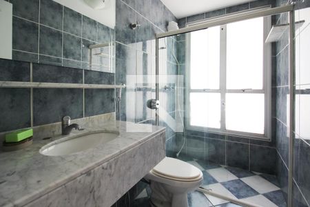 Banheiro de apartamento à venda com 1 quarto, 43m² em Vila Nova Conceição, São Paulo