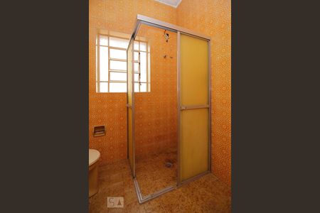 Casa à venda com 270m², 3 quartos e 2 vagas Casa à venda com 270m², 3 quartos e 2 vagasBanheiro