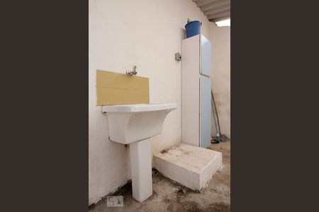 Casa à venda com 270m², 3 quartos e 2 vagas Casa à venda com 270m², 3 quartos e 2 vagasDetalhe quintal