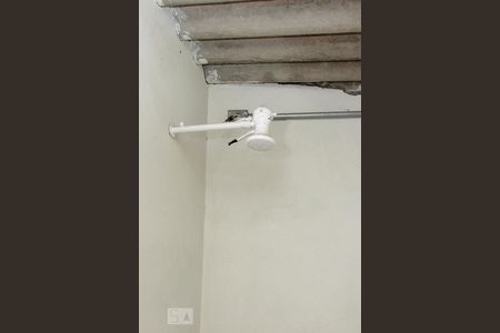 Casa à venda com 270m², 3 quartos e 2 vagas Casa à venda com 270m², 3 quartos e 2 vagasBanheiro de Serviço - Chuveiro