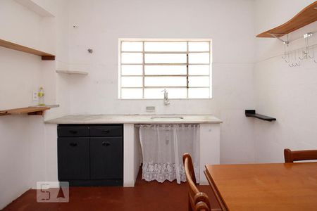 Casa à venda com 270m², 3 quartos e 2 vagas Casa à venda com 270m², 3 quartos e 2 vagasCozinha