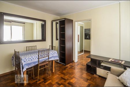 Sala de apartamento para alugar com 1 quarto, 48m² em Centro Histórico, Porto Alegre