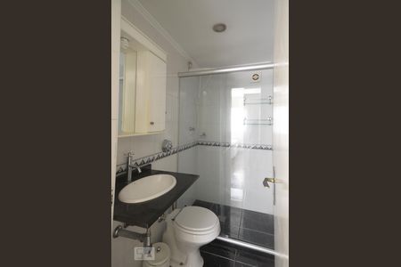 Banheiro de apartamento para alugar com 1 quarto, 48m² em Centro Histórico, Porto Alegre