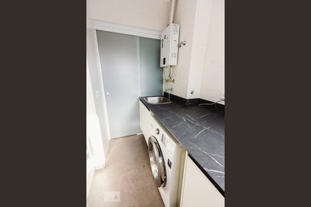 Apartamento à venda com 103m², 3 quartos e 2 vagasLavanderia