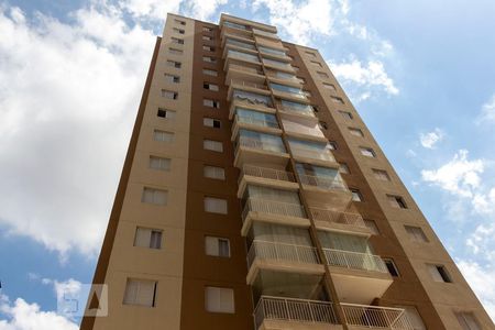 Apartamento à venda com 57m², 2 quartos e 1 vagaFachada