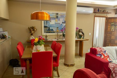 sala do primeiro andar de casa à venda com 5 quartos, 441m² em Tijuca, Rio de Janeiro