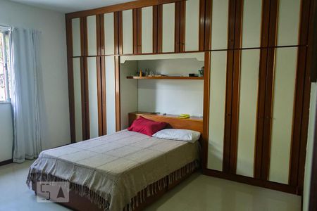 Casa à venda com 441m², 5 quartos e 4 vagasQuarto 1 do segundo andar