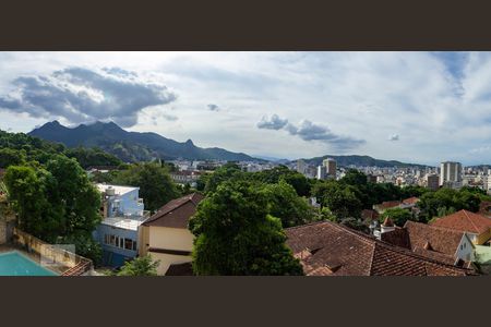 Casa à venda com 441m², 5 quartos e 4 vagaslavanderia