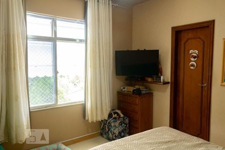 Casa à venda com 441m², 5 quartos e 4 vagasQuarto 2 suíte