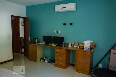 Casa à venda com 441m², 5 quartos e 4 vagasQuarto 1 do segundo andar