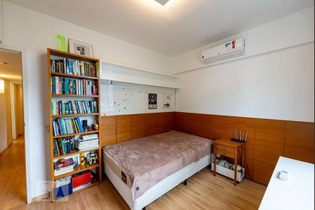 Apartamento para alugar com 160m², 4 quartos e 1 vaga Apartamento para alugar com 160m², 4 quartos e 1 vagaQuarto 3