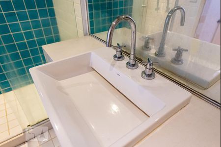 Apartamento para alugar com 160m², 4 quartos e 1 vaga Apartamento para alugar com 160m², 4 quartos e 1 vagaBanheiro da Suíte