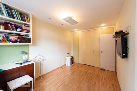Apartamento para alugar com 160m², 4 quartos e 1 vaga Apartamento para alugar com 160m², 4 quartos e 1 vagaSuíte
